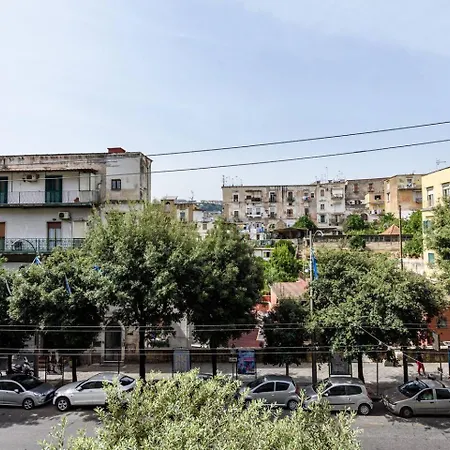 Appartamento 2BR per 5 con Patio Privato - Vicino Centro-3