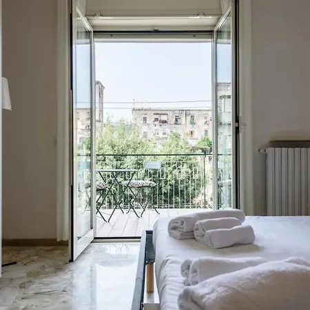 Appartamento 2BR per 5 con Patio Privato - Vicino Centro-2